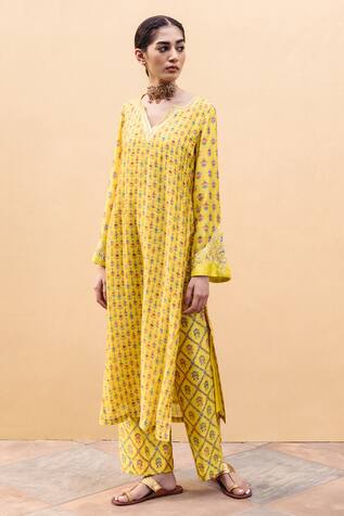 Nyra cut reyon kurti set(865/-) | Girls dresses online, Kurtis with pants,  Online dress shopping